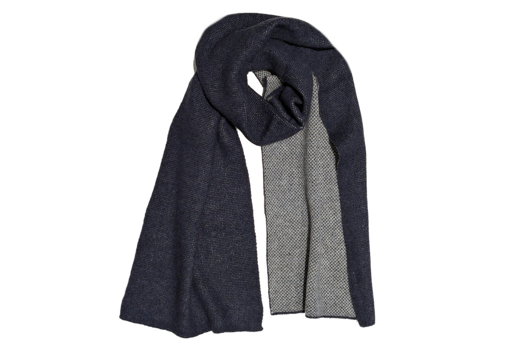 Opus マフラー ◆ ダブルフェイス ◆ ネイビー × ヘリンボーン (ホワイト)《カシミヤ》