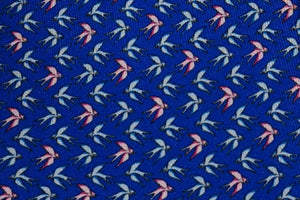 メローラ MEROLA SERIES ネクタイ ◆ブルー×ツバメ模様（ブルー・ピンク）《50オンス》